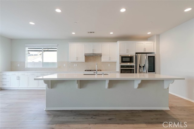 Detail Gallery Image 16 of 35 For 2107 Helconia Ct, Palmdale,  CA 93551 - 3 Beds | 2 Baths