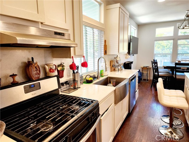 Detail Gallery Image 5 of 41 For 17700 Avalon Bld #431,  Carson,  CA 90746 - 3 Beds | 2 Baths