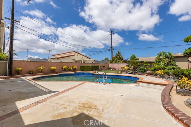 18825 Felbar Avenue, Torrance CA: https://media.crmls.org/medias/c45ccd05-6a23-4ac9-9fd3-e8374647a8d9.jpg