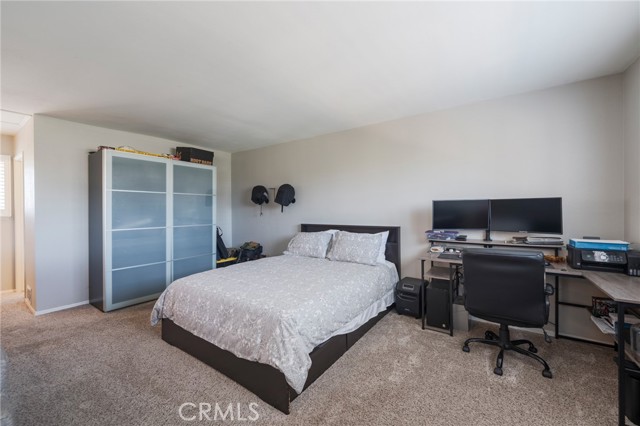 17131 Pinehurst Lane, Huntington Beach CA: https://media.crmls.org/medias/c45f44a6-bbe4-460f-9a3f-f2b48587f6e8.jpg