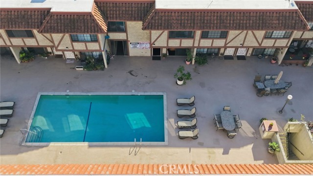 Detail Gallery Image 7 of 58 For 11127 La Maida #9,  North Hollywood,  CA 91601 - 3 Beds | 2/1 Baths