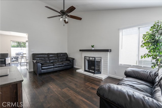 Detail Gallery Image 8 of 26 For 19961 Wrightwood Ct #26,  Yorba Linda,  CA 92886 - 3 Beds | 2 Baths