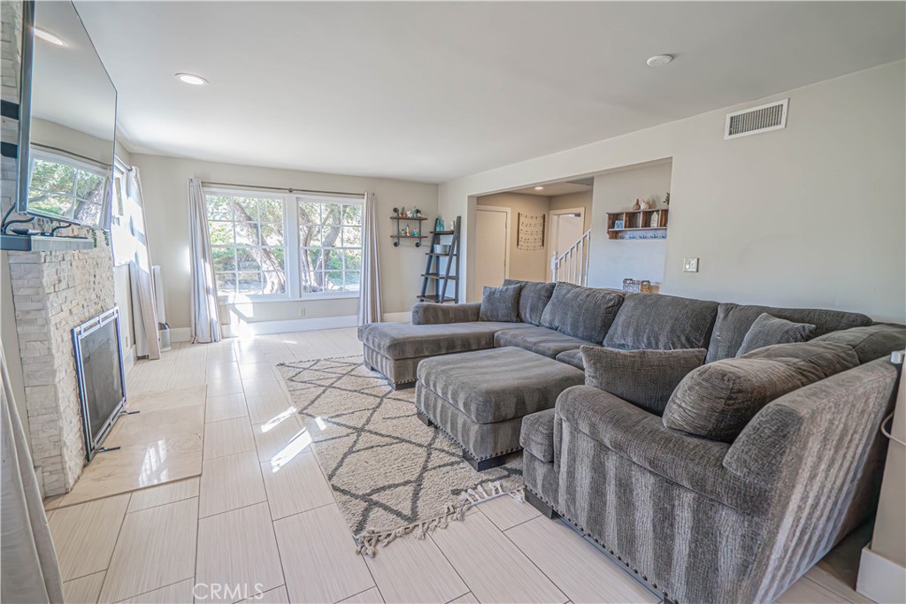 MLS #SR25235061 image #11