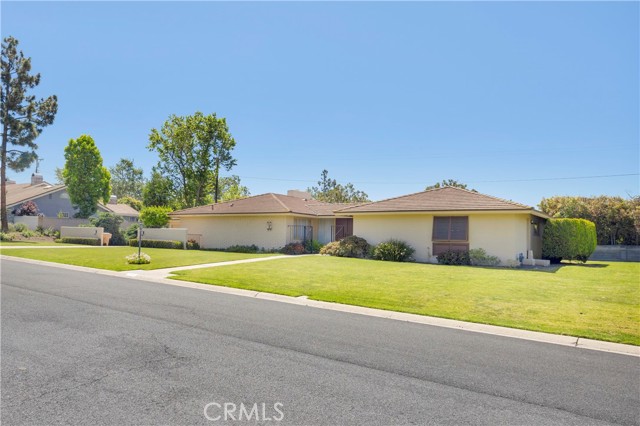 18132 James Road, Villa Park CA: https://media.crmls.org/medias/c45fbe24-4aad-472e-b3ad-cb0f023179ff.jpg