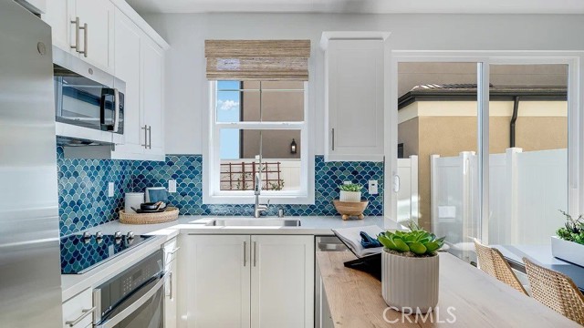 2540 E Lincoln Paseo, Ontario CA: https://media.crmls.org/medias/c460cdd6-4760-40ba-8a5c-0ea8d05d4c32.jpg