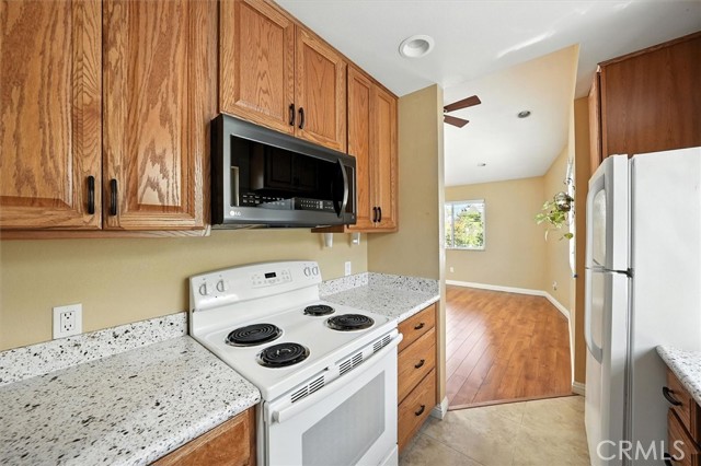 Detail Gallery Image 38 of 46 For 25612 Oakbar Ct, Newhall,  CA 91321 - 4 Beds | 3 Baths