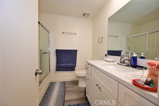 121 E Live Oak Street, San Gabriel CA: https://media.crmls.org/medias/c4616315-1619-4b4d-9c81-04721a17b4c6.jpg