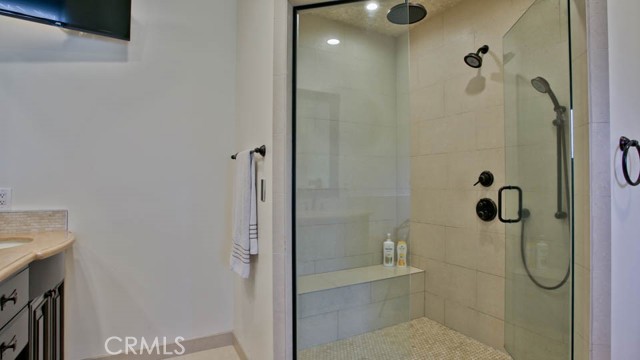 Detail Gallery Image 38 of 50 For 4461 Stern Ave, Sherman Oaks,  CA 91423 - 5 Beds | 4/1 Baths