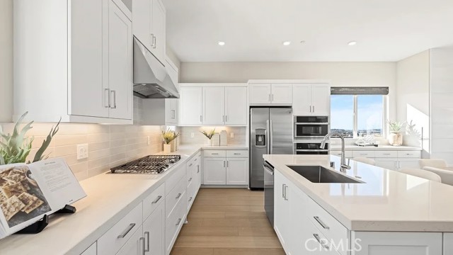 Detail Gallery Image 2 of 33 For 848 Sonia, Irvine,  CA 92618 - 4 Beds | 3/1 Baths