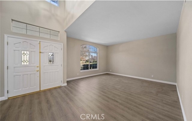 Detail Gallery Image 5 of 18 For 7304 Gila Ct, Palmdale,  CA 93551 - 5 Beds | 3 Baths