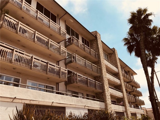 230 Catalina Avenue, Redondo Beach, California 90277, 2 Bedrooms Bedrooms, ,1 BathroomBathrooms,Residential,Sold,Catalina,SB18071774