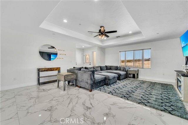 10715 Wilson Drive, California City CA: https://media.crmls.org/medias/c4651cb1-a111-4c1b-8eab-9ccebcc2c76a.jpg