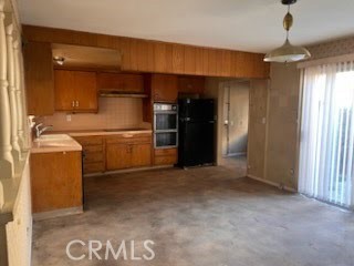 Detail Gallery Image 4 of 10 For 482 Rowland, Camarillo,  CA 93010 - 4 Beds | 2 Baths