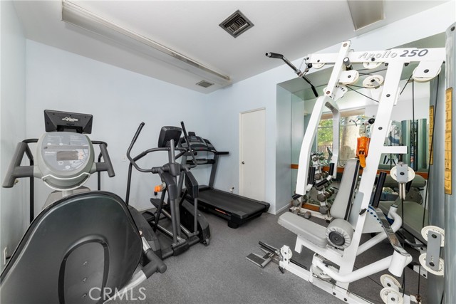 Detail Gallery Image 16 of 21 For 10331 Lindley Ave #205,  Porter Ranch,  CA 91326 - 3 Beds | 2 Baths