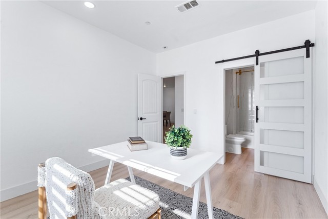 Detail Gallery Image 20 of 42 For 5305 Fulmer Ct, Jurupa Valley,  CA 91752 - 5 Beds | 4/1 Baths