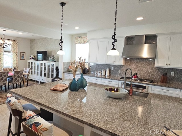 Image 18 of 19 For 13952 Lily  