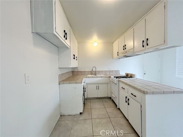 Detail Gallery Image 7 of 17 For 1016 W El Morado Ct #C,  Ontario,  CA 91762 - 2 Beds | 1 Baths