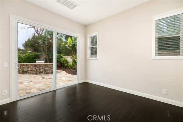 12 Starflower, Lake Forest CA: https://media.crmls.org/medias/c4693167-1966-4b94-9450-1ca6a2328006.jpg