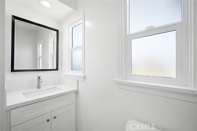 Detail Gallery Image 5 of 12 For 9335 Los Angeles St, Bellflower,  CA 90706 - 3 Beds | 2 Baths