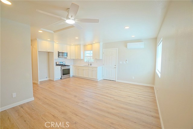 Detail Gallery Image 1 of 15 For 2531 Tampa St, Pomona,  CA 91766 - 2 Beds | 2 Baths