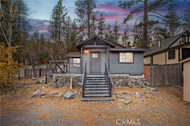 Detail Gallery Image 1 of 30 For 1575 Barbara St, Wrightwood,  CA 92397 - 2 Beds | 1 Baths