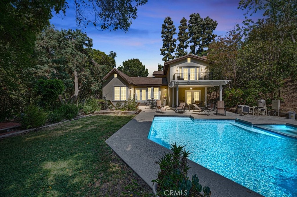 1924 E Rancho Culebra Drive
