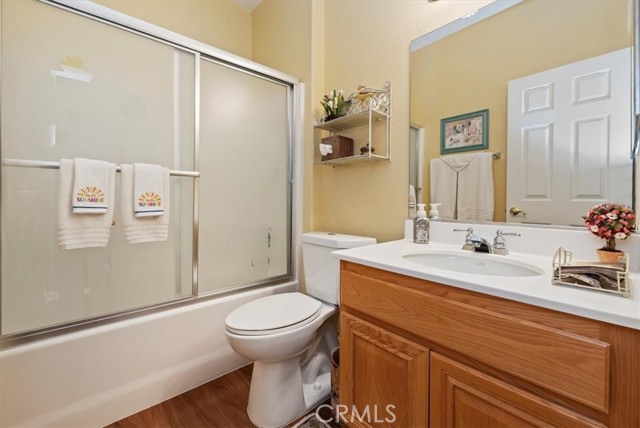 23810 Via Barletta, Murrieta CA: https://media.crmls.org/medias/c46b4703-a21c-421f-a13d-559357ef793f.jpg