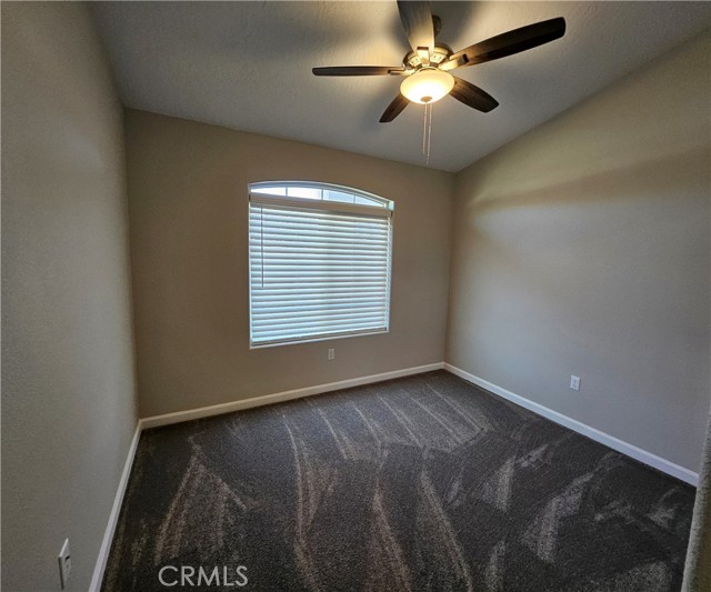 18010 Seaforth Street, Hesperia CA: https://media.crmls.org/medias/c46b534d-d5e3-4dd4-8672-f26cb693a004.jpg