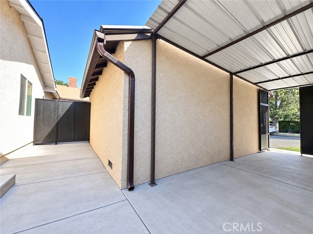 6907 Noble photo 12
