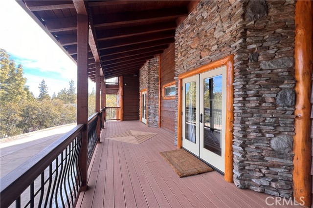 858 Fox Tower Way, Big Bear Lake CA: https://media.crmls.org/medias/c46d0ea8-b1eb-4af4-bbf4-fbdee637f6e1.jpg