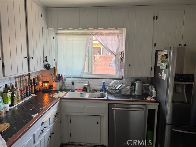 Image 2 of 8 For 1015 Roanne Place