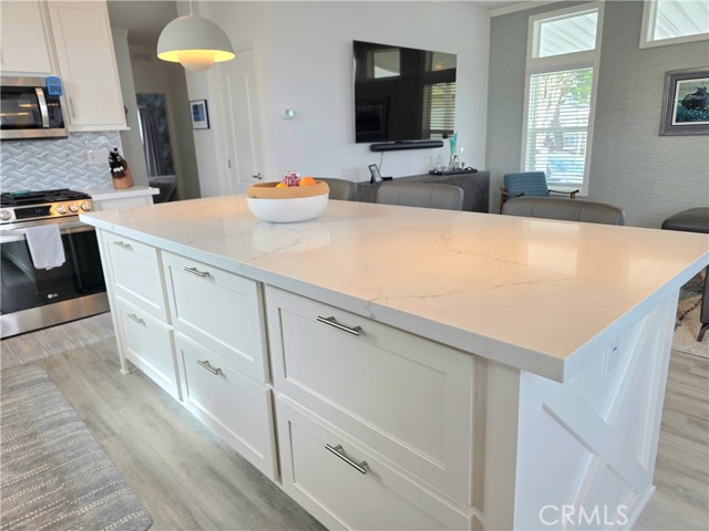 Detail Gallery Image 13 of 71 For 309 N Coral Dr 73a,  Long Beach,  CA 90803 - 2 Beds | 2 Baths