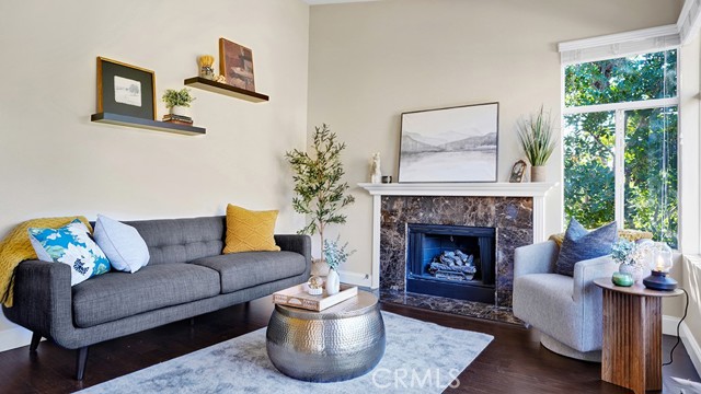 Detail Gallery Image 4 of 31 For 19431 57d Rue De Valore, Lake Forest,  CA 92610 - 2 Beds | 2 Baths