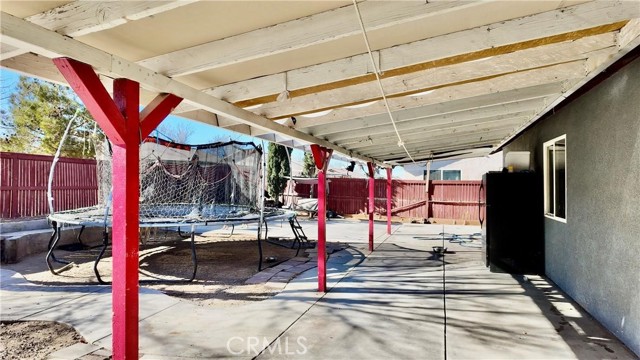 11807 Lupin Road, Adelanto CA: https://media.crmls.org/medias/c46e21e8-d343-496a-a471-d8d2ea5e71c8.jpg