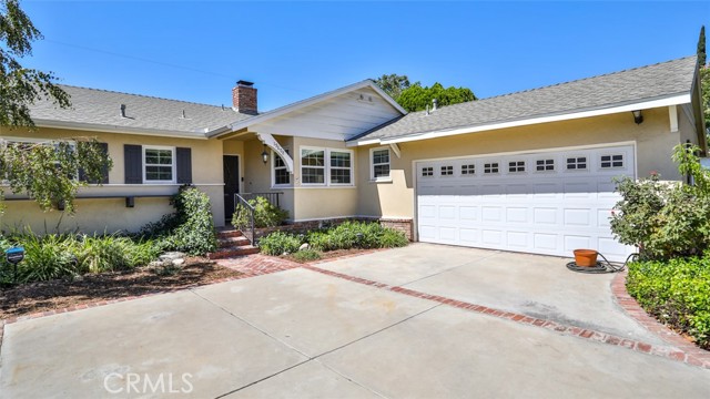 19608 Hamlin Street photo 2