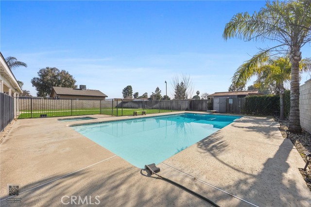 Detail Gallery Image 22 of 37 For 14825 Henderson Ave, Bakersfield,  CA 93314 - 3 Beds | 2 Baths