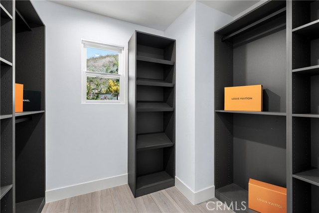 Junior Suite walk-in closet