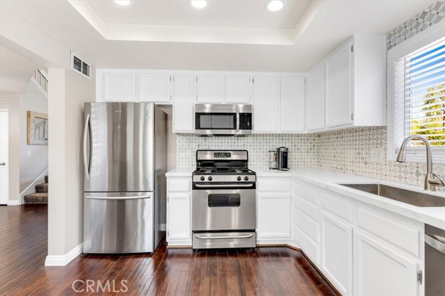 Detail Gallery Image 4 of 53 For 32 Silveroak, Aliso Viejo,  CA 92656 - 3 Beds | 2/1 Baths