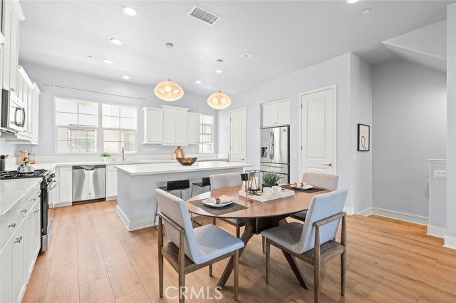 15950 Ellington Way, Chino Hills CA: https://media.crmls.org/medias/c4707460-7d58-46b7-bb87-00f8628de756.jpg