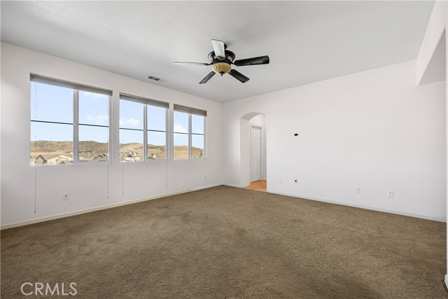 2123 Coconut Place, Palmdale CA: https://media.crmls.org/medias/c470cd71-53c0-4022-bba2-fd3c5fa47cd7.jpg