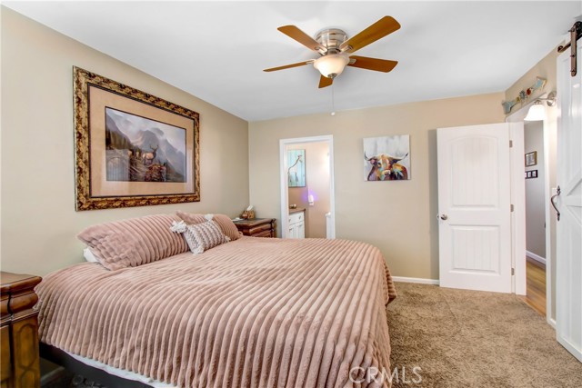 35710 Avenue H, Yucaipa CA: https://media.crmls.org/medias/c471cfae-da36-4dcb-8a4d-f36e53777196.jpg
