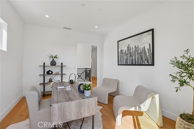 2019 Huntington Lane, B photo 31