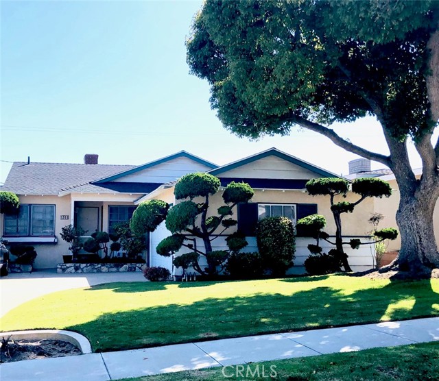 1311 Gertruda Avenue, Redondo Beach, California 90277, 4 Bedrooms Bedrooms, ,1 BathroomBathrooms,Residential,Sold,Gertruda,SB21143276