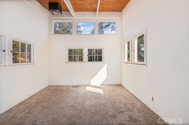 Detail Gallery Image 14 of 34 For 5057 Oak Rd, Mariposa,  CA 95338 - 2 Beds | 2 Baths