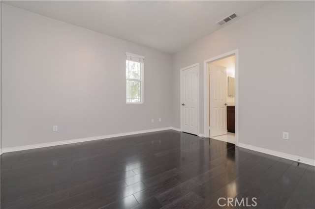 Detail Gallery Image 9 of 16 For 6014 Eucalyptus Ave, Chino,  CA 91710 - 3 Beds | 3 Baths