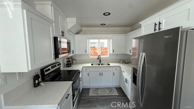 Detail Gallery Image 8 of 10 For 9412 Wilmington Ave, Los Angeles,  CA 90002 - – Beds | – Baths