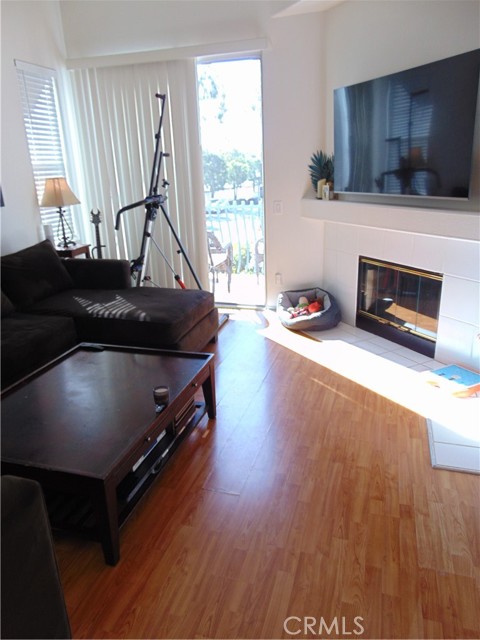 Detail Gallery Image 18 of 22 For 12643 Trent Jones Ln, Tustin,  CA 92782 - 2 Beds | 2/1 Baths