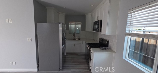 Detail Gallery Image 17 of 56 For 20237 Vanowen, Winnetka,  CA 91306 - 2 Beds | 1 Baths