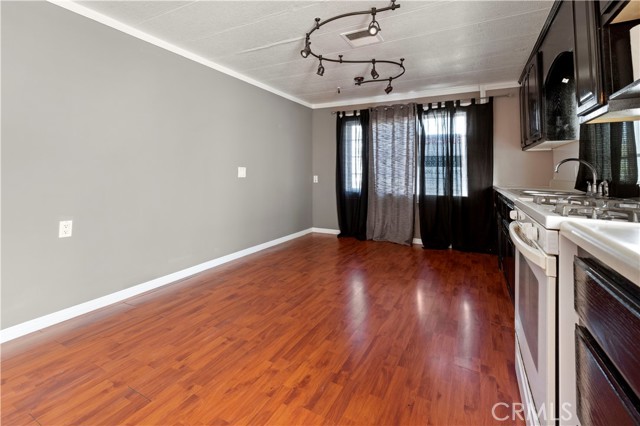 780 E 9th St, San Bernardino CA: https://media.crmls.org/medias/c4763c44-40f0-4d5d-93e8-4f6025ae8ef0.jpg