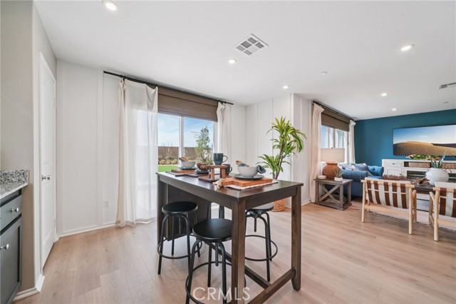 Detail Gallery Image 11 of 33 For 18786 Hampton Ln, Adelanto,  CA 92301 - 4 Beds | 3 Baths